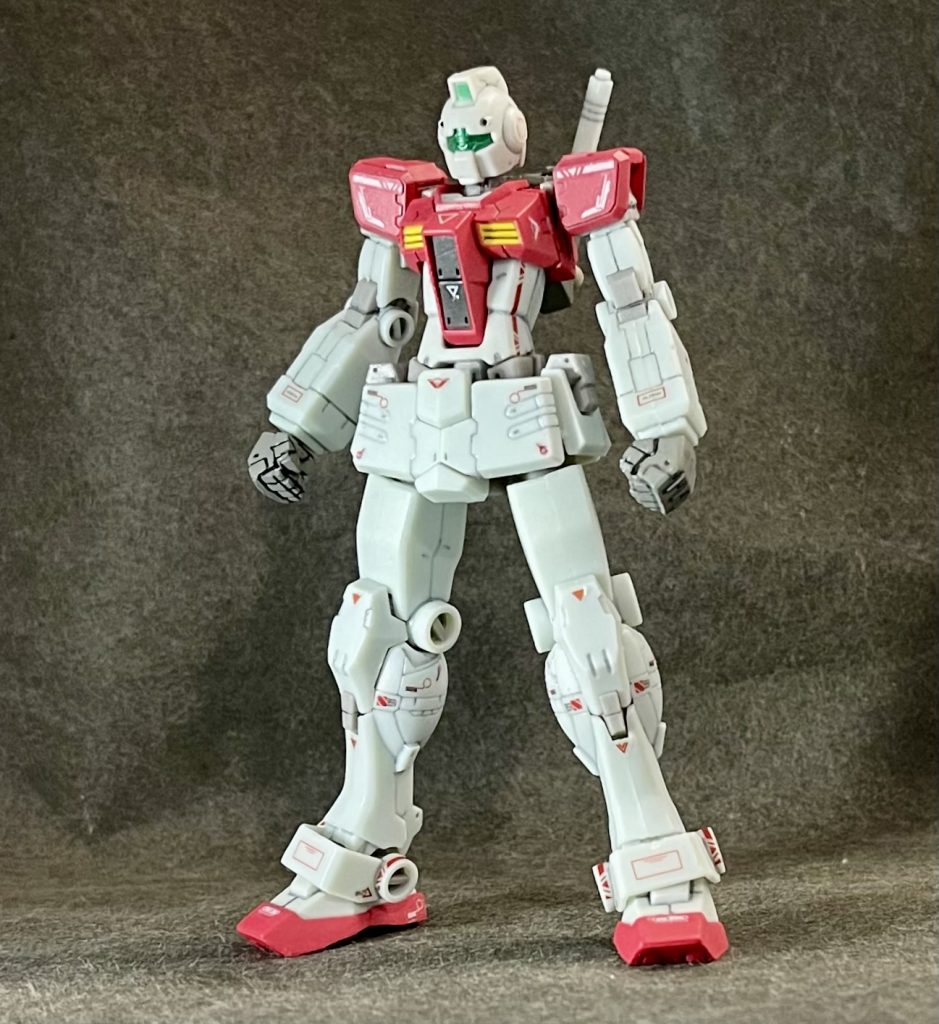 スミ入れ、ステッカー貼り付け、トップコート仕上げ。いやしかし、この造形はマジで惚れ惚れする…