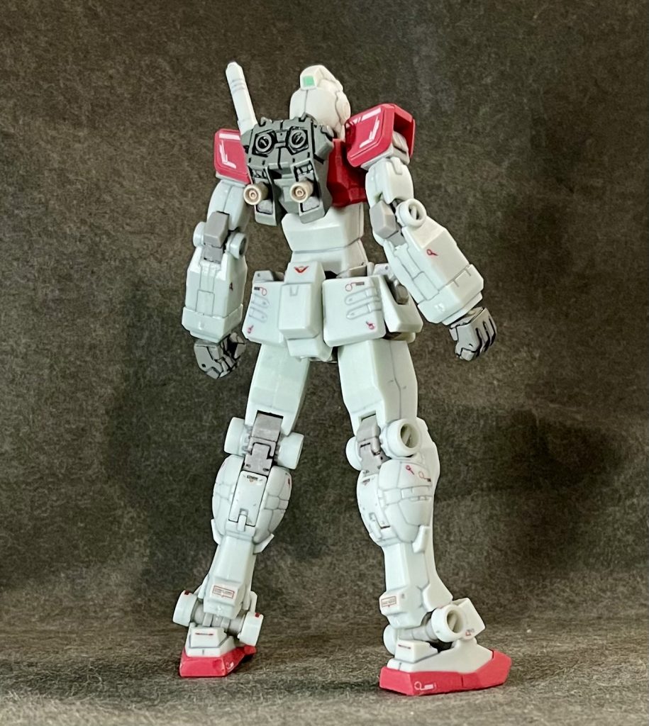 噂だと、現在のロボット魂シリーズの原型師を担当されている方が手がけたとか何とか(不確定情報)以下、サクッと可動箇所の詳細↓