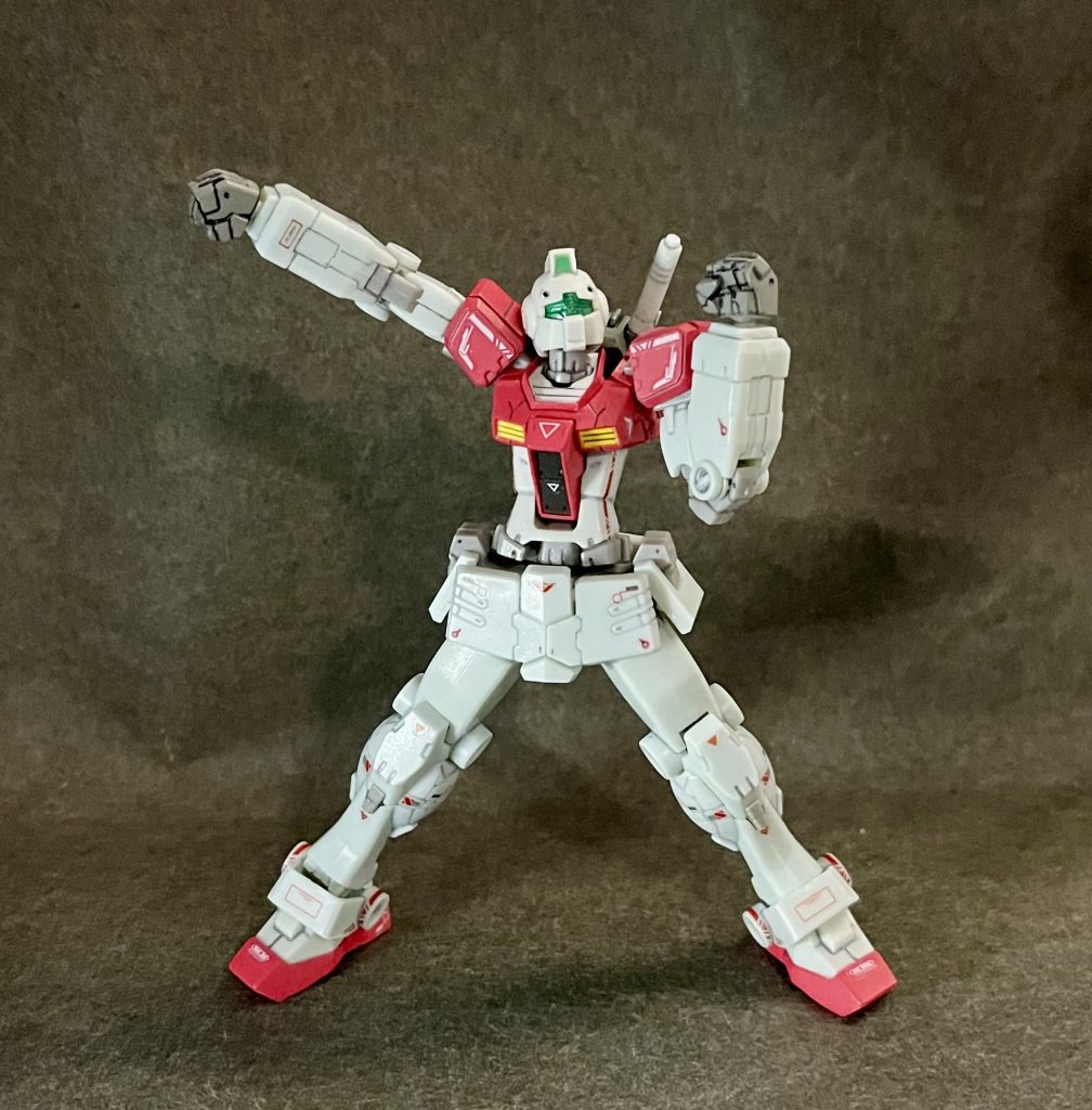 まずは上半身首:ダブルボールジョイント肩:上下前後スイング可動&ボールジョイント上腕部:横ロール軸あり肘:二重関節手首:ボールジョイント胸部:前後スイング腹部:ボールジョイント