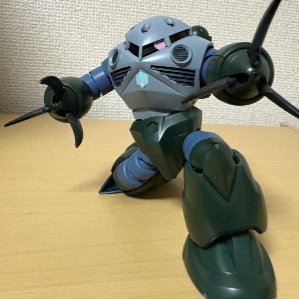 スプレー缶塗装量産型ズゴック