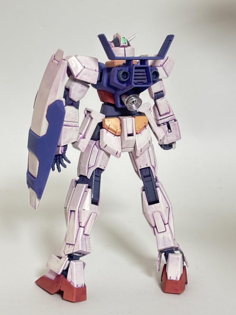 青 エヴァパープルグレー、赤 デザートオレンジ、黄 プラスチックブラウンフレッシュ、グレー パープルグレー、黒 ガンバスター バイオレットグレー、白 ナッツホワイト色が乗らなかったのでつや消し吹いたらガッツリのるようになったものの、ムラ調整が難しすぎて