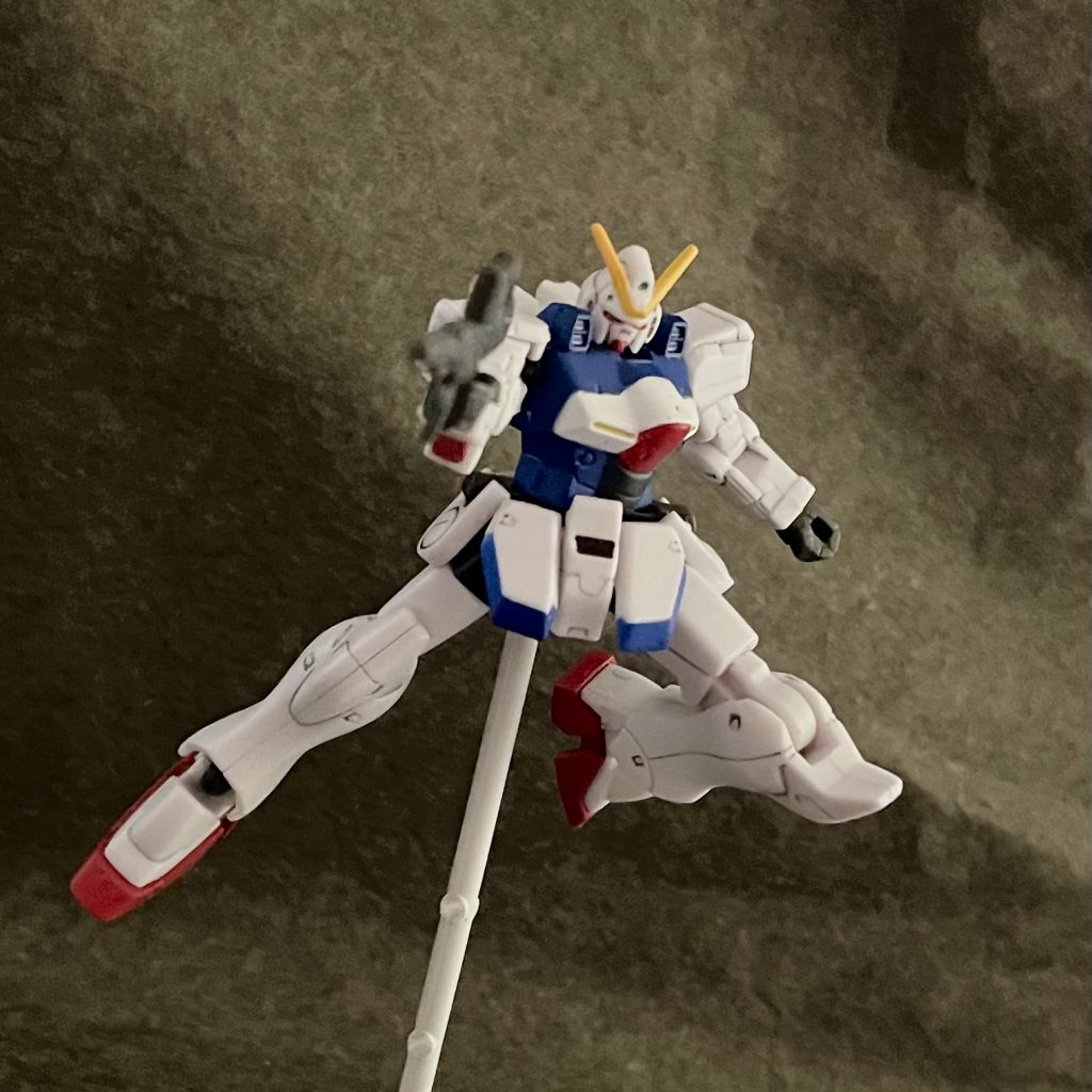 可動に関しては、カプセルトイ HMSセレクションとほぼ同程度。いやしかし、マジでコンプしときゃ良かった。゚(゚ノ∀`゚)゚。アヒャヒャとはいえ、良いとこばかりじゃなく、欠点もあって...武器を1度持たせると、やたらとキツくてなかなか外れてくれない(´ヮ`;)小さいので、折れるんじゃないかと冷や冷やしながらかなり慎重に扱いました(´•ᴗ•;ก)折れたらサイズ的に修復出来ないだろうしʅ(     ᷄ω ᷅ )ʃてかこの問題、Gフレームもなんだよなぁ...
