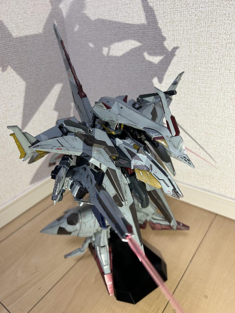 肩アーマーの塗り分けかなり気にいっております。相変わらずウェザリングの塩梅が難しい。