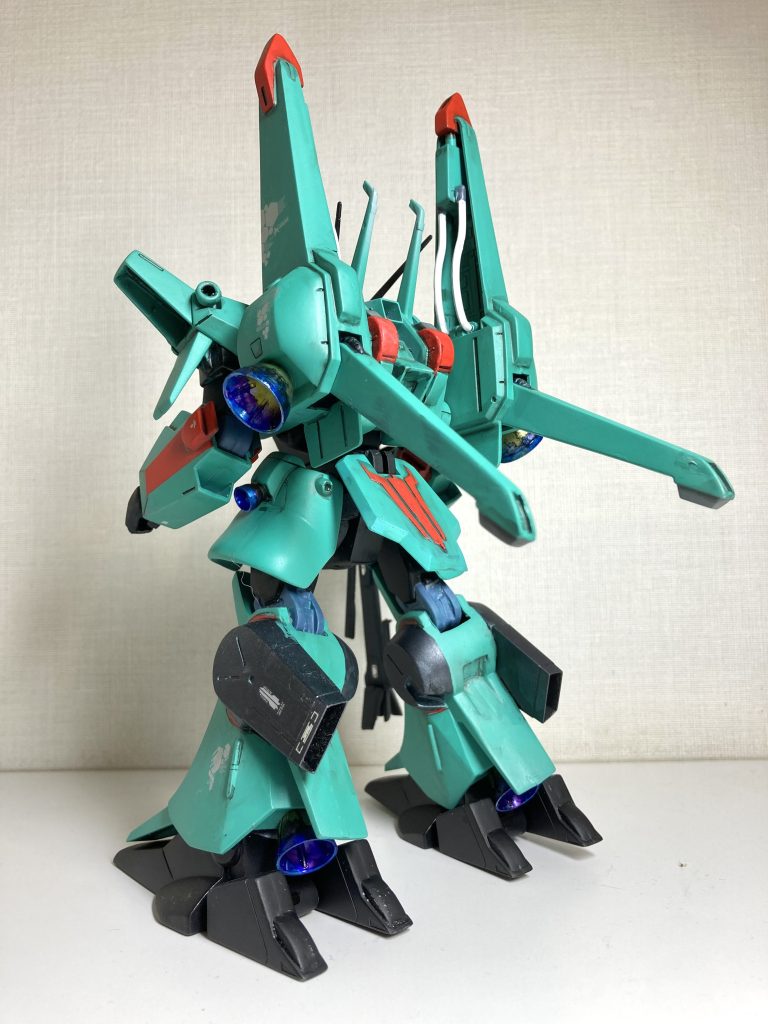 作っているうちに面倒になって、ちょっと雑な仕上げですが、いったん完成にします。