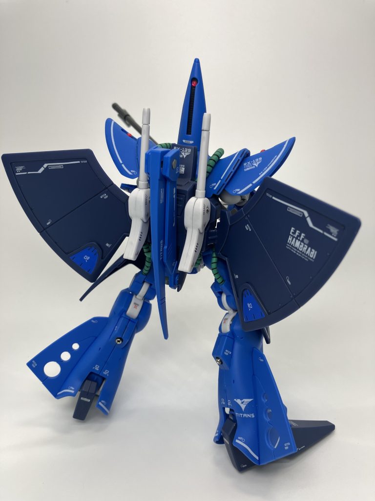 センサー、モノアイはレジン液で再現しました🫡このバックショットがお気に入り、曲線の和合が👍👍👍