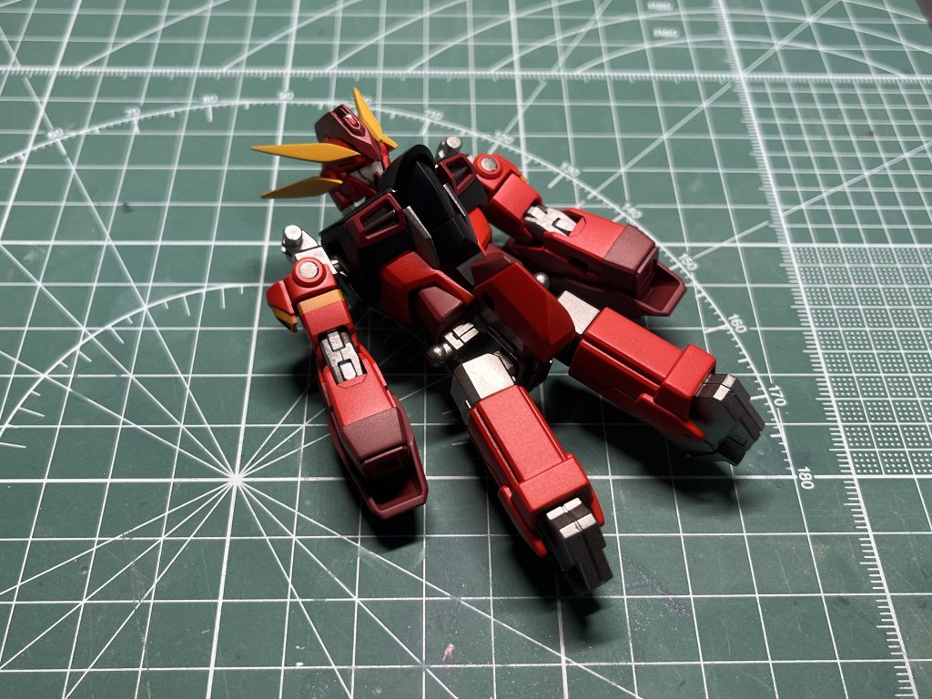 塗装は私としては珍しくエアブラシ塗装で行いました。かなり綺麗に吹けたかな？？ピンクサフ→オレンジ→レッドの順で吹いたので、かなり発色のいい赤になりました(gandam-hand1)