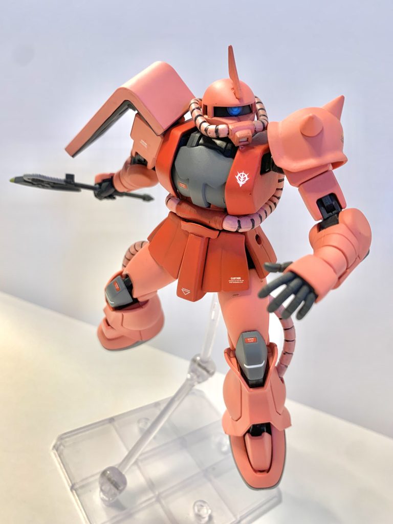 モノアイは敢えてブルーで。差し色が欲しくて。