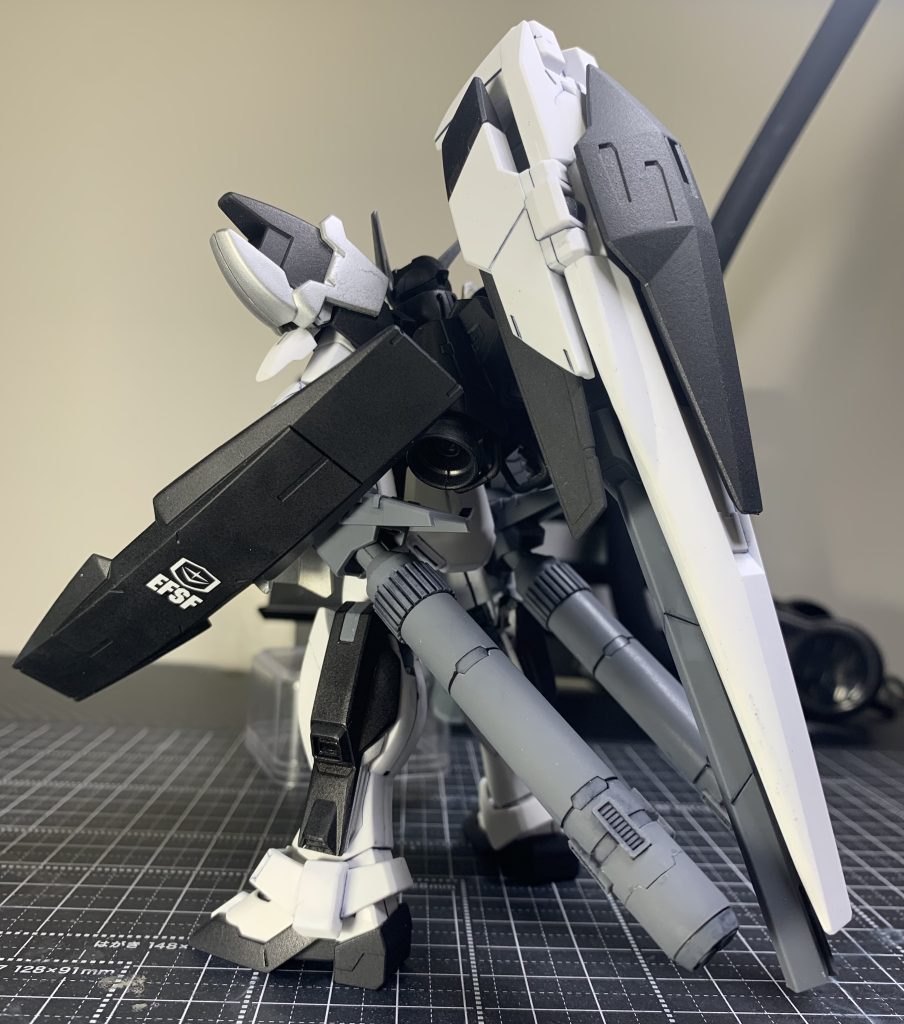 擬似ミノフスキードライブユニット装備