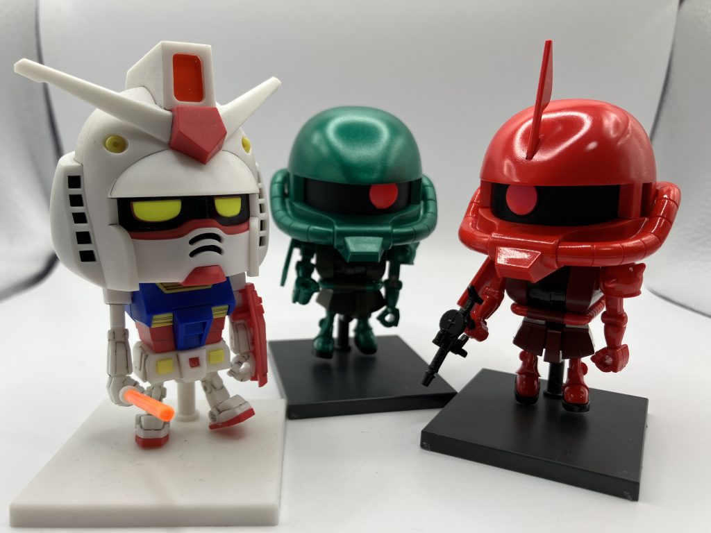 ザクプラくんとシャアザクくん。
