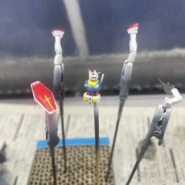 ブラウブロと一緒に飾れるように改修中！ （7枚目）