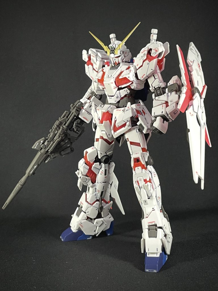 前から作ってみたくて、某中古店で見つけて即買い。速攻で組み上げたユニコーン君。いやはやカッコいい😆