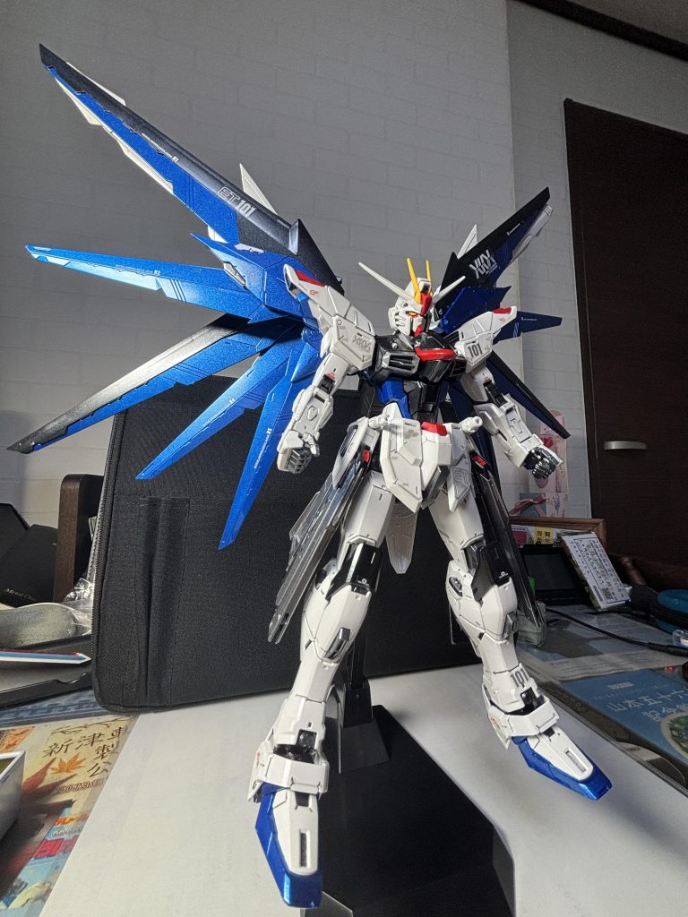 フリーダムガンダム Ver.2.0全塗装が完成！–2枚目/制作者：エグ・ヤン