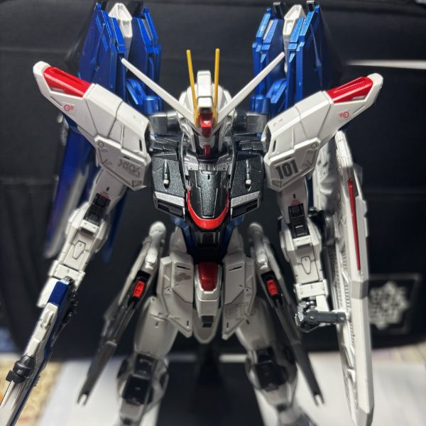 フリーダムガンダム Ver.2.0全塗装が完成！