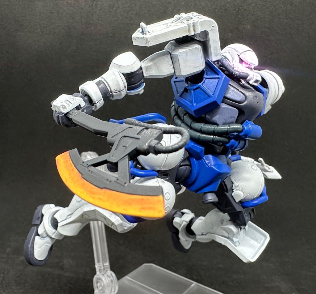 時は流れU.C.0085版戦後のゴタゴタで地球に帰りそびれてタライ回しに合い、クランバトルに投入されたという設定