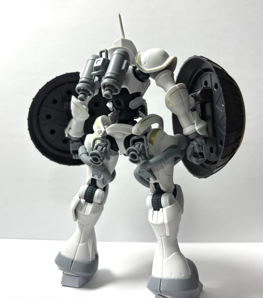 後面ー特に何もせずですが、ジークアクスの機体は凝った造形が多く本当にかっこいいですね