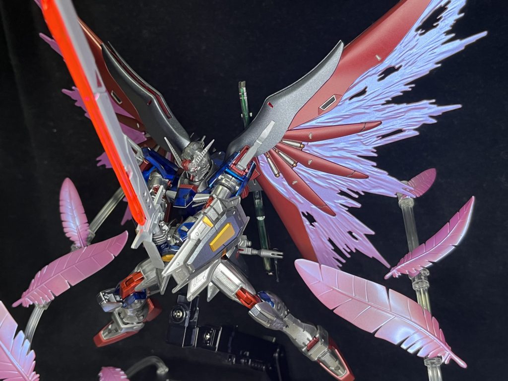 左前からのショット後から気づいたんですがMGデスティニーのパッケージアートに似てますね。