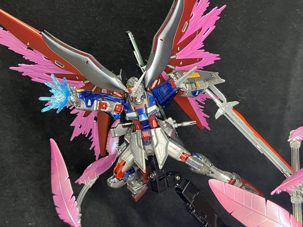 〆はパルマ蛍光塗料で塗装してあるのでブラックライトで光らせる事もできます。