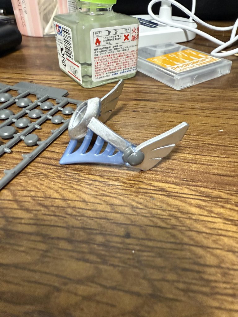 コトブキヤの丸モールドを切って貼ってして