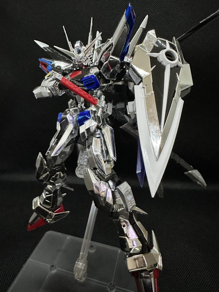 拙い作品でしたが見ていただきありがとうございました。