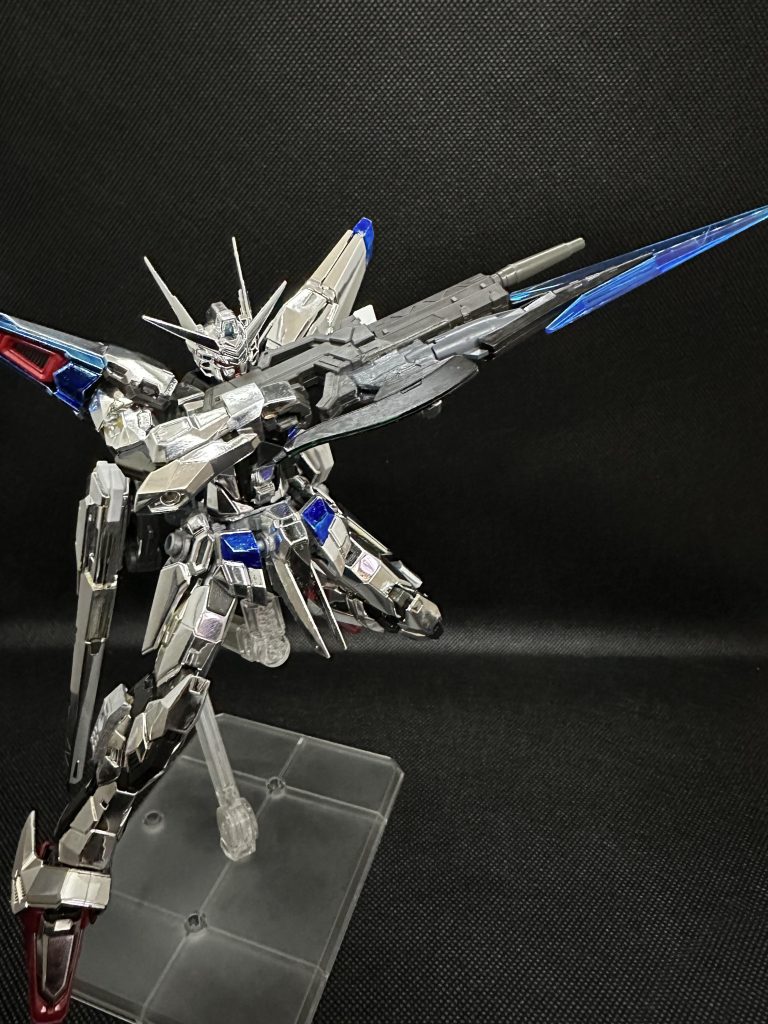 ビームベイオネット展開。瞬時に近接戦闘に対応可能になりました。