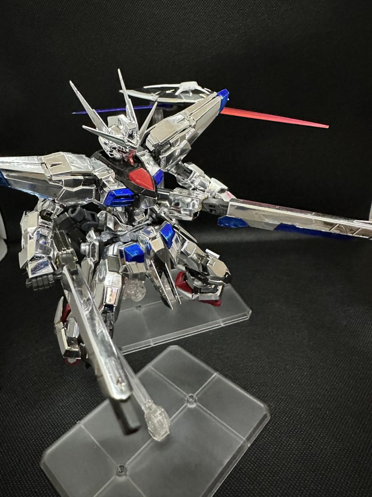 高エネルギービーム砲。オオワシのビーム砲を移植していますが、性能はダウングレードしています。その分燃費が良い設定。