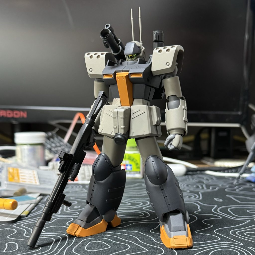 最初はホワイトディンゴ隊カラーで塗っていませんでした。カラーがイメージと違う→考える→嫌になる→放置そんなところインスタで仲良くさせて頂いてるモデラーの方にカラーのアイデアをいただきホワイトディンゴカラーで仕上げました。本当感謝しかないです🙇‍♂️