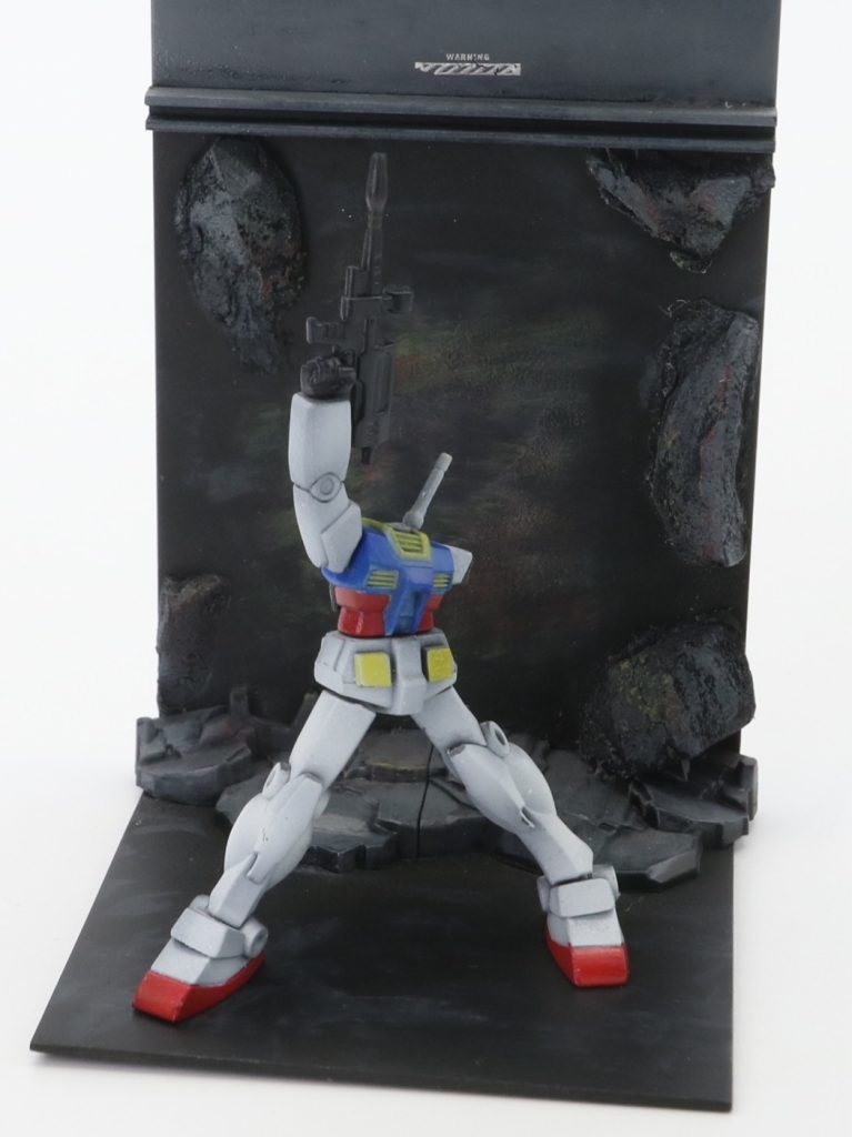 プラ板とキットのベース、その他材料でそれっぽい感じにサクッと……(1日で作りました)