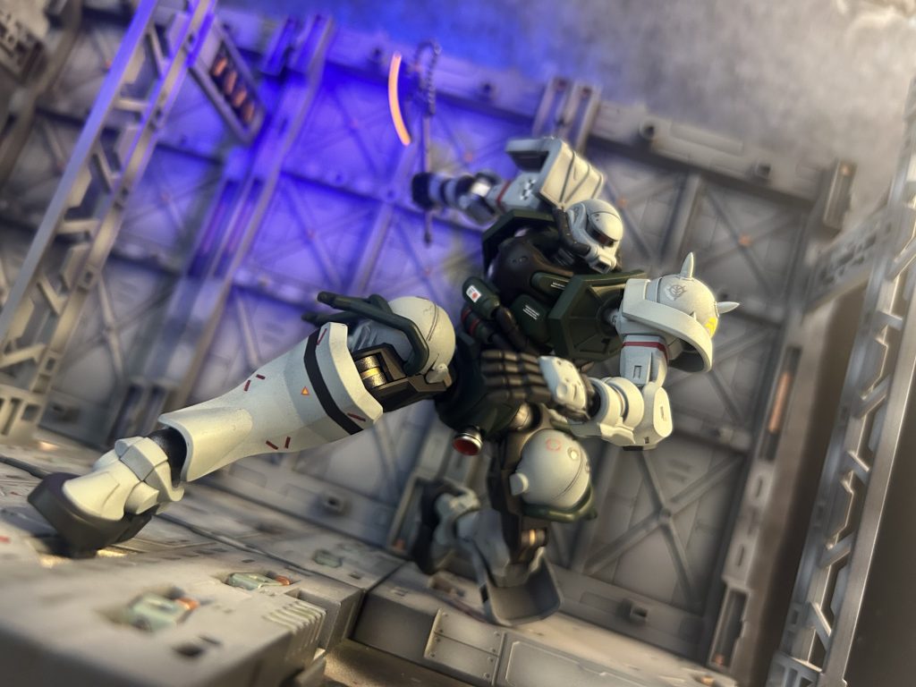 パトランプは外してスパイクをランナーから切り出して付けました