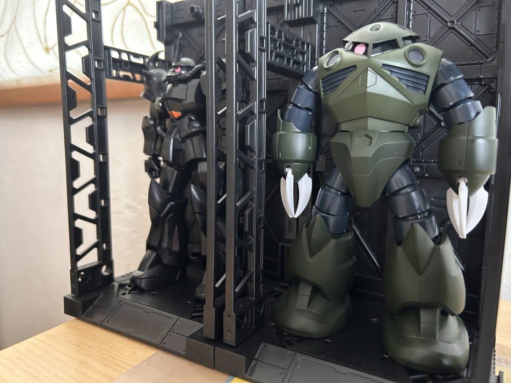 なぜヒート機能を爪につけないのか考えてると水の中では十分な威力が出ないのではという考えにいたりました。あなたはどう思います？