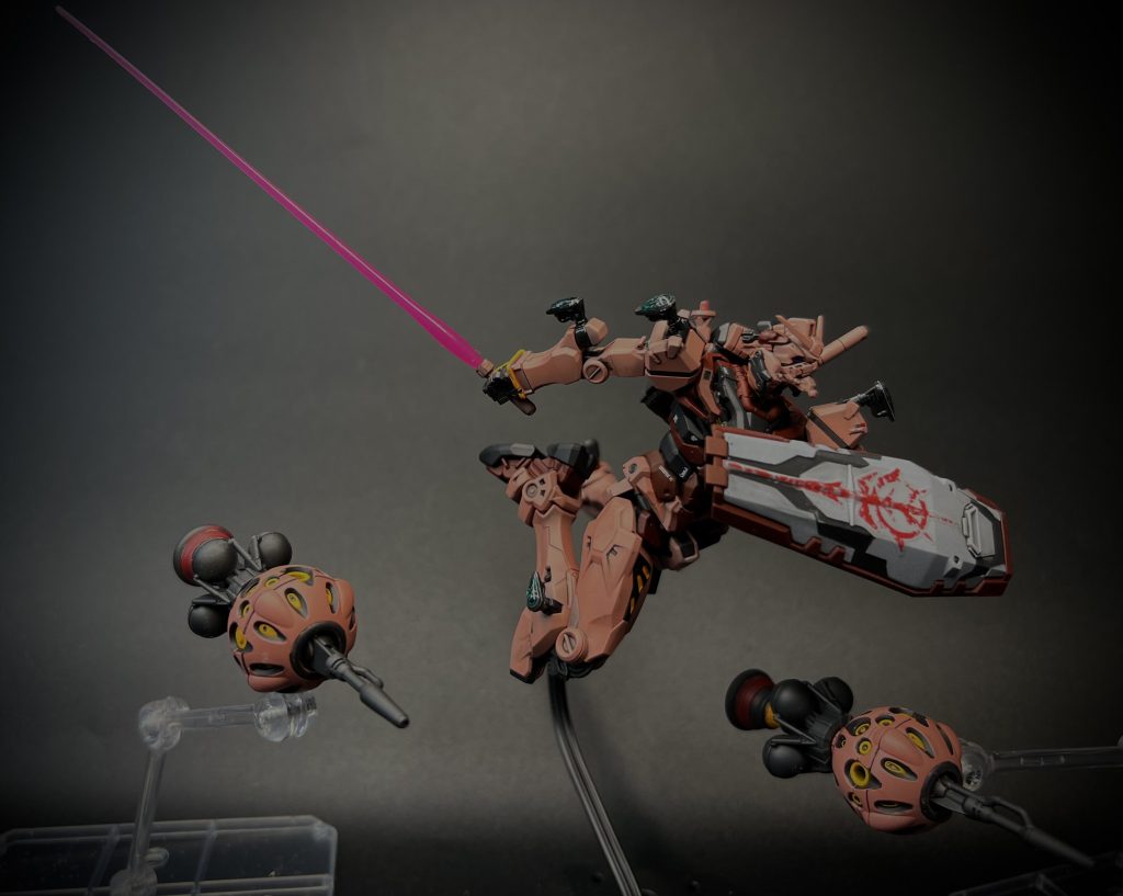 赤いガンダム–4枚目/制作者：@RIKI