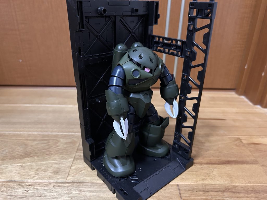 色も褪せていない深い緑にしました