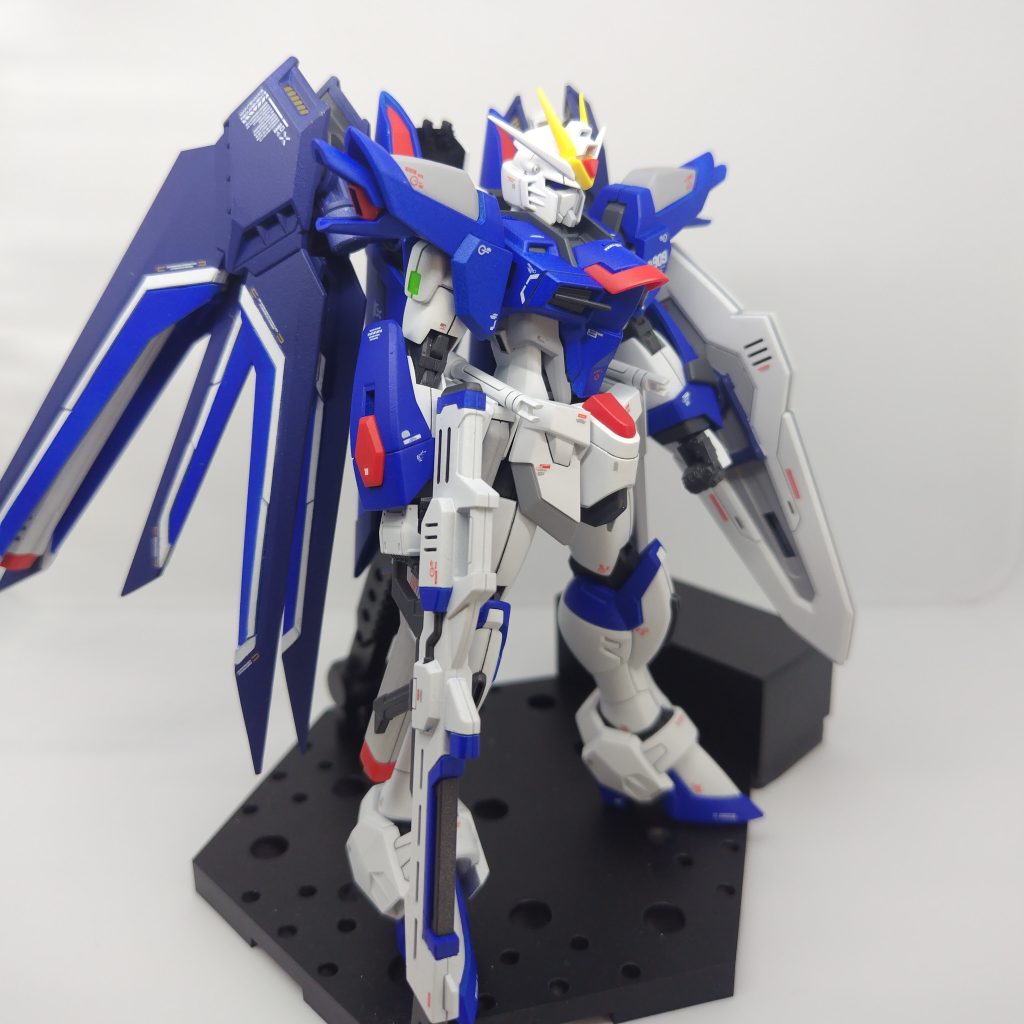 最新のキットなだけあって、合わせ目も少なく素組みは快適でした。