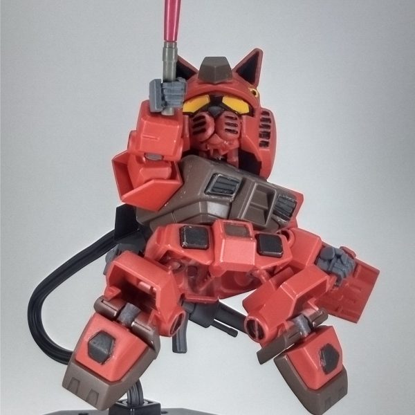 赤いニャンダム