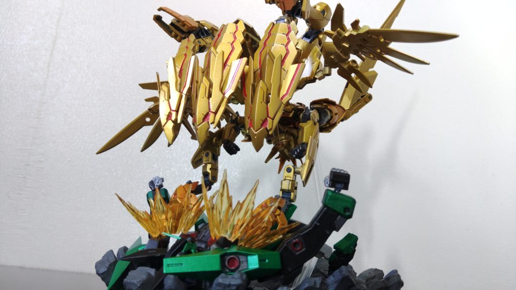 「メテオ・フォールインパクト」上空から急降下し、敵目掛けて光の速さで押しつぶす技。衝撃波で周囲の敵も巻き込み倒す威力を持つ。