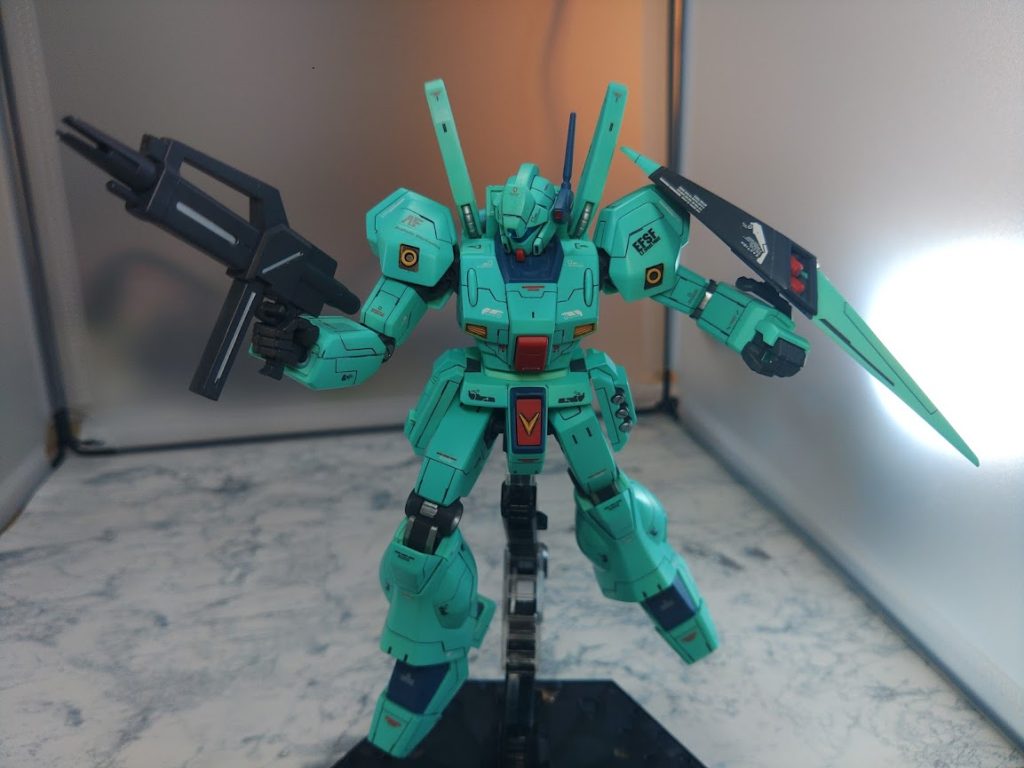 HGUCジェガン–3枚目/制作者：Larme