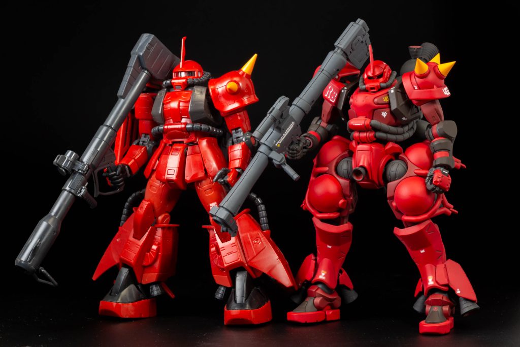 最後はオリジナルのジョニーザク（RGパチ組み）と、GQザクは「全然違うのにザクにしか見えない」実に味のあるデザインですね。ご覧頂いてありがとうございました！