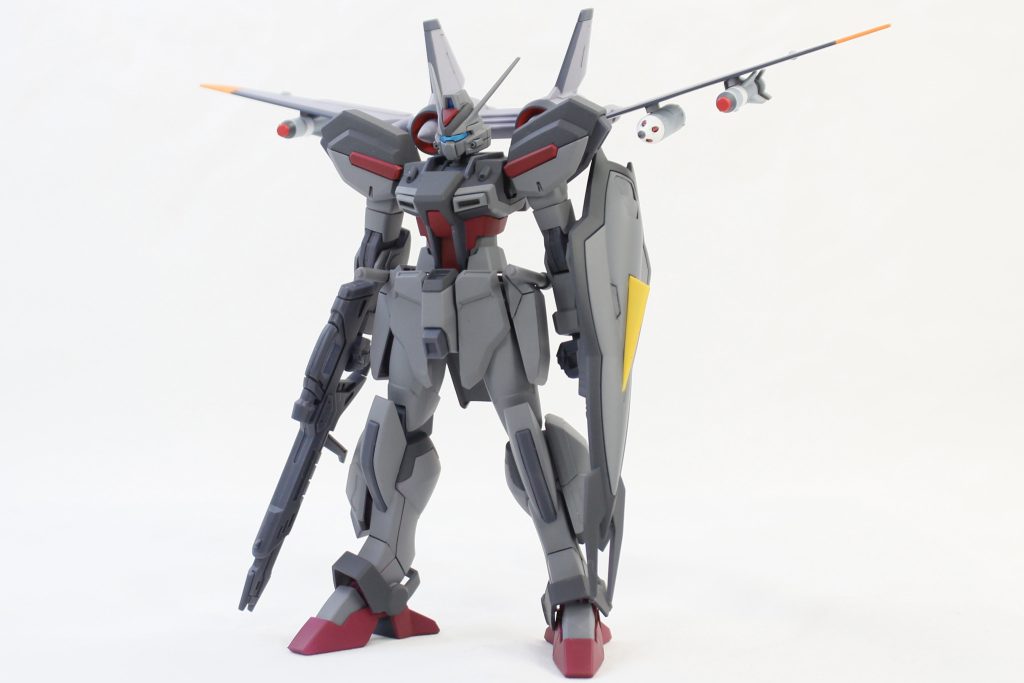 ウィンダム（ファントムペインカラー）設定上、ウィンダムは様々な戦場で活躍する高性能な量産機ですが、塗装色は量産機とネオ機の二種類のみ。そこで、「もしウィンダムがスローターダガーのようなファントムペインの黒い塗装だったら？」という仮想機を製作しました。