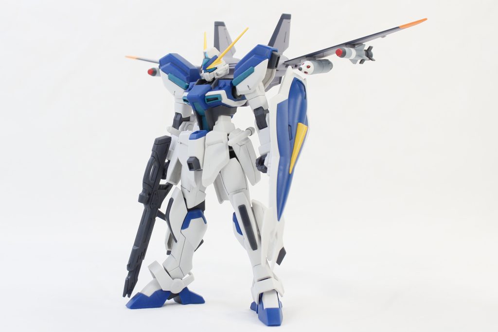 ウィンダムHGキットはシンプルなデザインはありますが、パーツ数も少なく組み立てやすく、量産向きのキットだと思います。