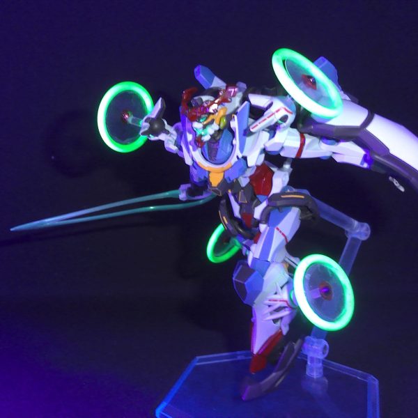 光って　光って　光って叫んだ