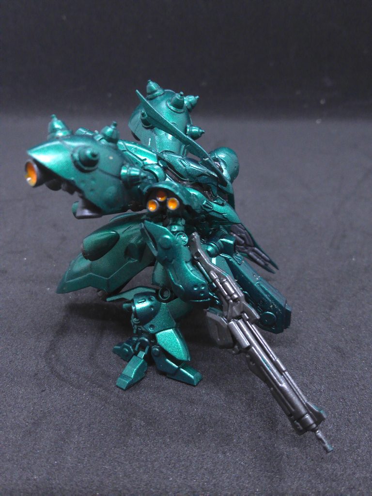 スラスターはオレンジ