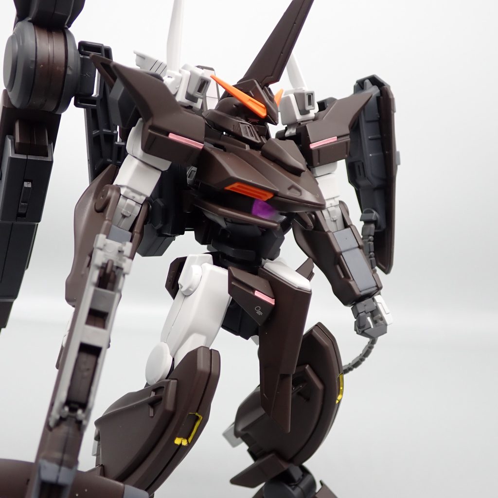 ガンダムスローネ–3枚目/制作者：アンジェロのプラモデル工房