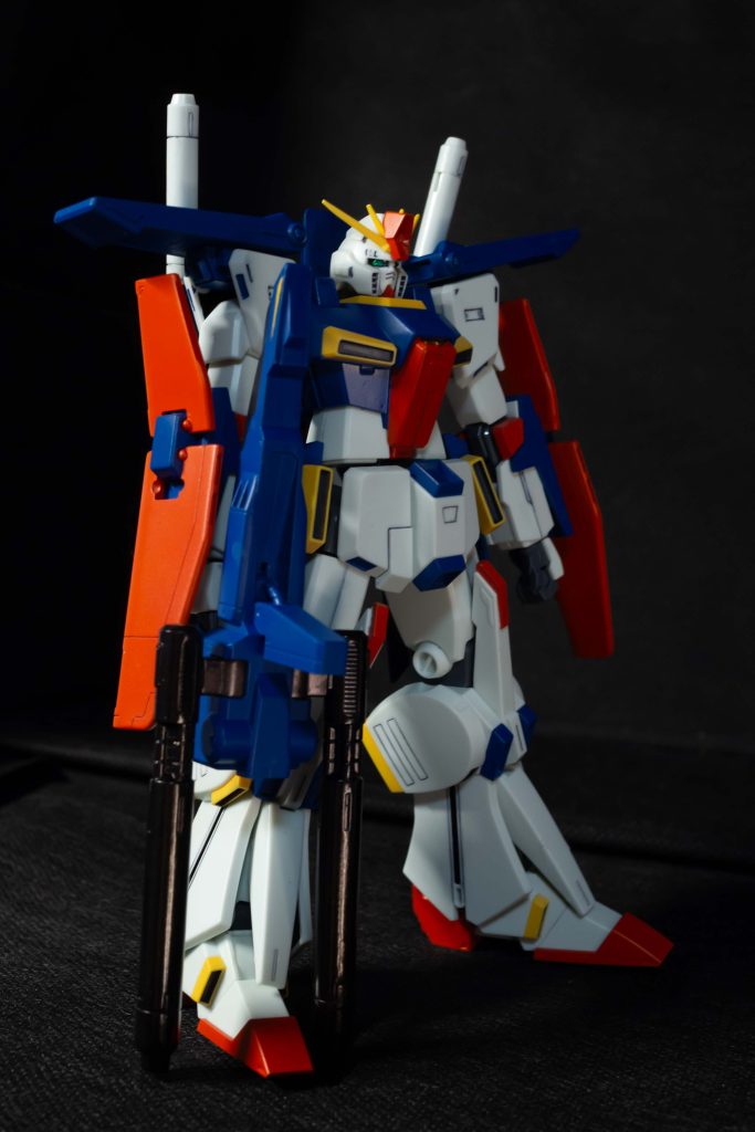 赤色は・・・シャアピンクwでも、これがなかなかいい色です。白と黄色は未塗装。