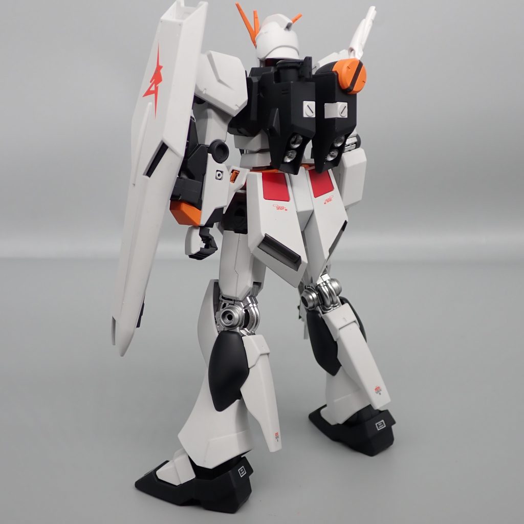 ニューガンダム–4枚目/制作者：アンジェロのプラモデル工房