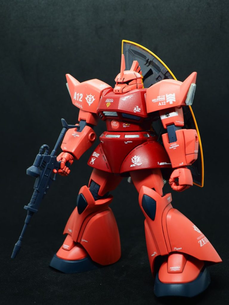 同色でも良かったのですが、少し差別化をしてみたくなりました(zaku-kao4)