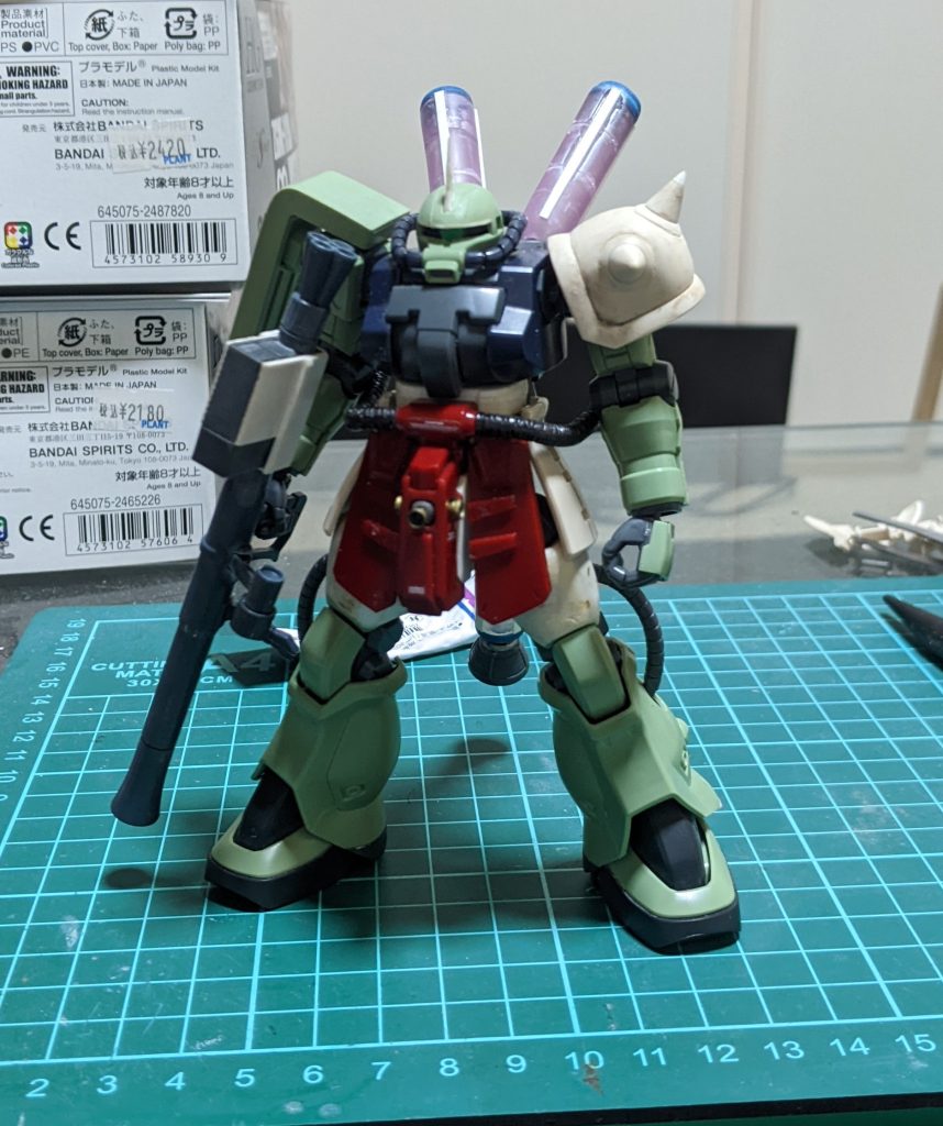 切った貼ったの状態です、この頃は形に悩んでた時ですね~(笑)