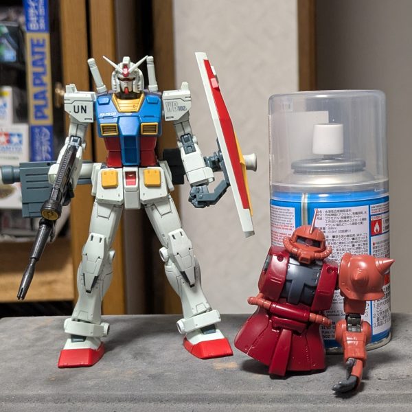 HG MS-06SザクII ORIGIN赤い彗星Ver製作開始!!今日は胴体と左腕を組み立て。お隣は白い悪魔。