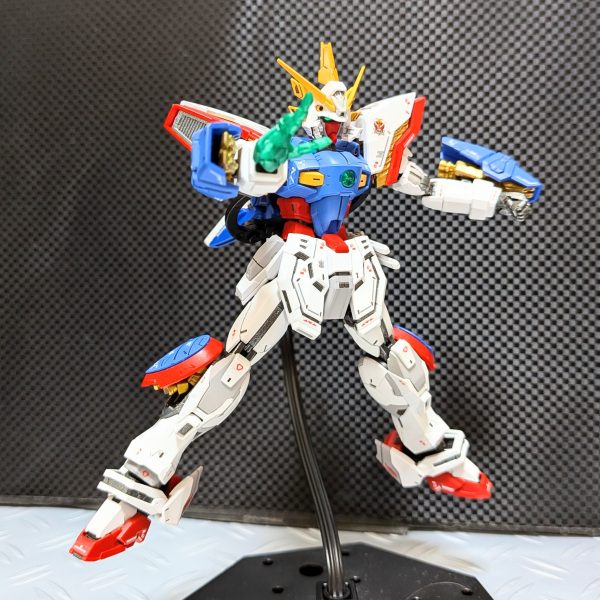 シャイニングガンダム