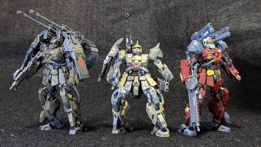 サフはザクキャノンと同じ。というか最近は大体これです。本体色はオリーブドラブ。ゲパルトモチーフなのでこれ一択でした。関節＆フレームはサフそのまま。キャタピラに当たるつま先はメタリックブラックを塗るつもりでしたが手元になく、買いに行けなかったのでガンダムカラーの連邦グレー（メタリック）で塗りました。キャノン砲とマシンガンはパーカーガンメタリックです。デカールは控えめ、差し色も控えめです。