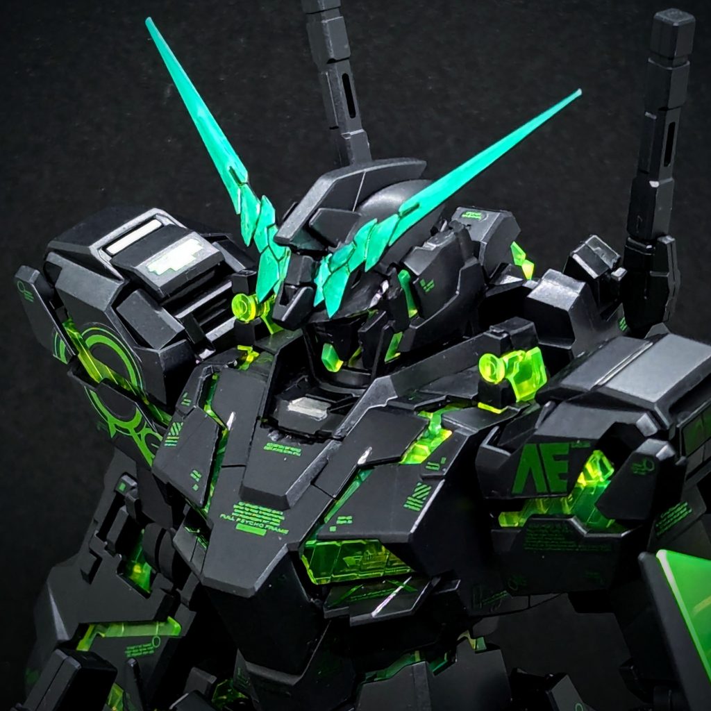 MG RX-0 UNICORN GUNDAM [Recirculation Color / Clear NEON GREEN]