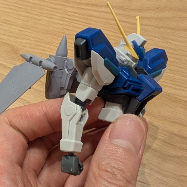 ゆっくりですが作成中ジェットストライカーを設定通りの展開をできるように加工キットのままでも設定通りに可変するとおもうやん😂（1枚目）